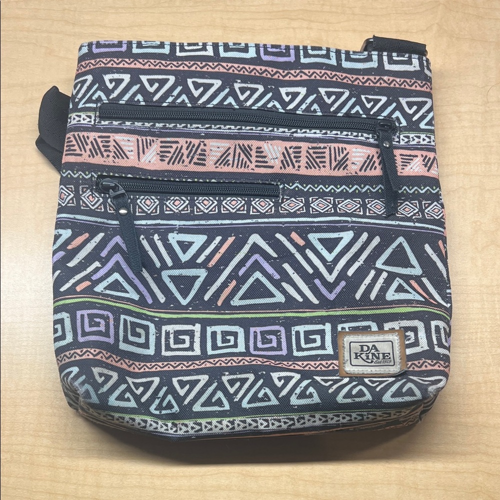 Dakine Women's Geometric Crossbody Bag - Black and Pastel